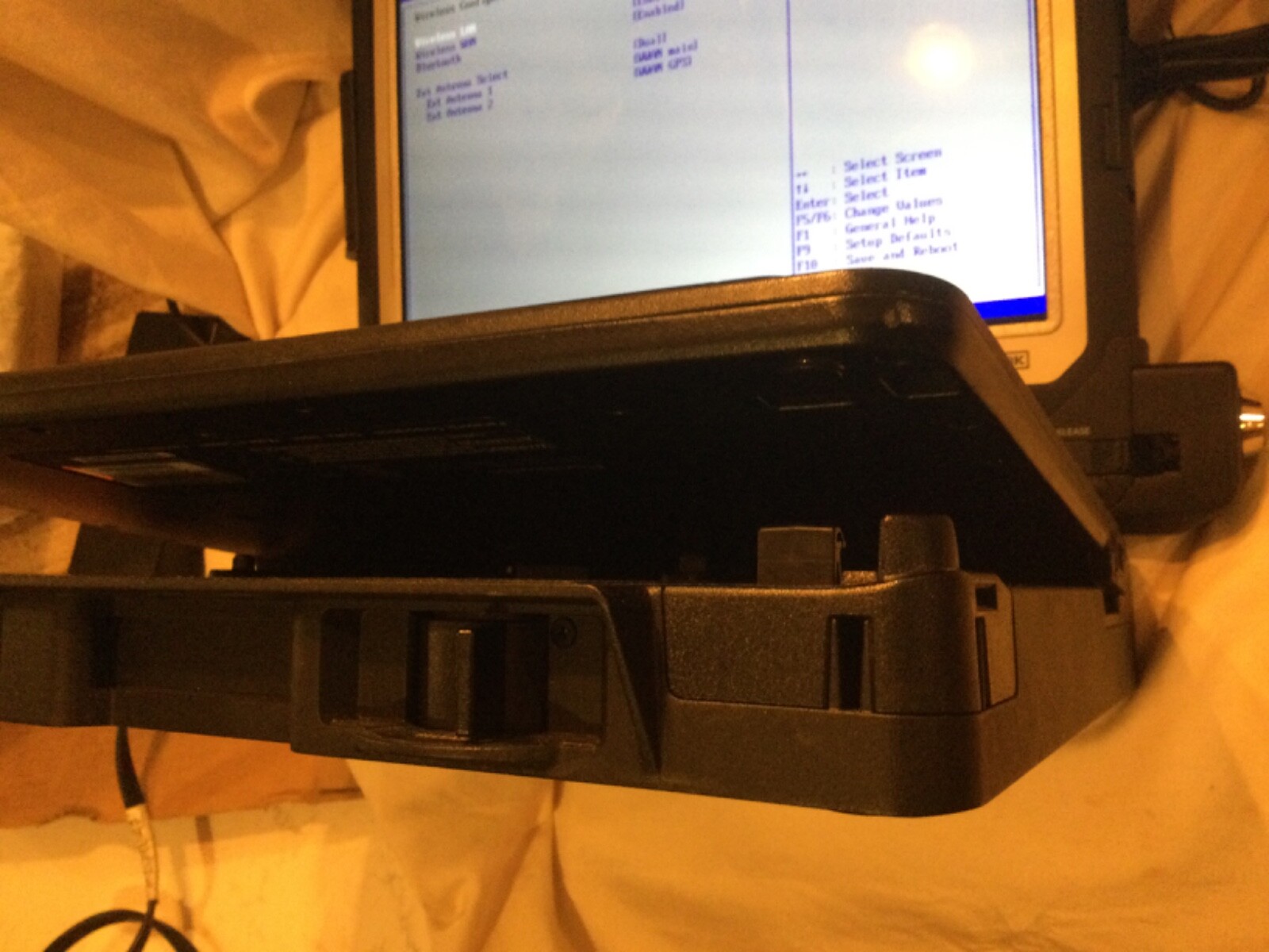 *Panasonic Toughbook CF-33 i5-7300U 2.6Ghz 8gb 256gb SSD LTE GPS w/VVK331M DOCK