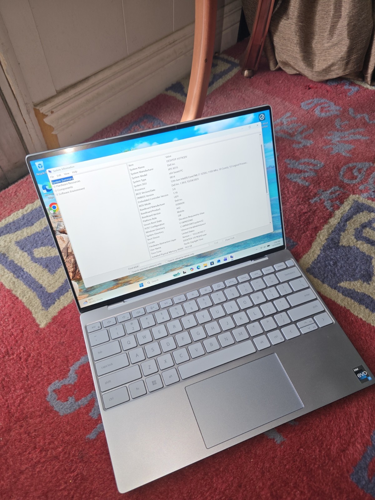 Dell XPS 13 9315 – i7-1250U – 16GB RAM – 512GB SSD WIN11PRO RARE BLUISH-SILVER