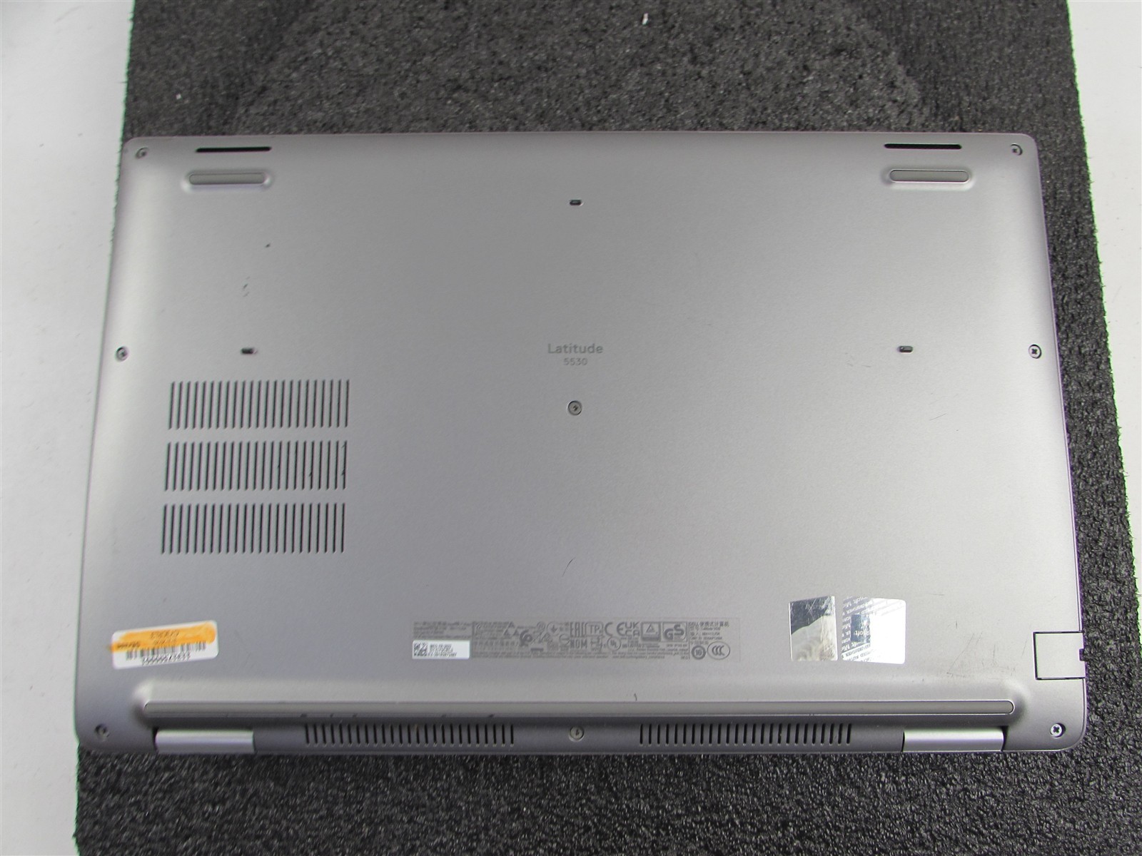 DELL LATITUDE 5530 1920X1080 FHD CORE I5-1235U 256GB SSD 16GB RAM NO O.S