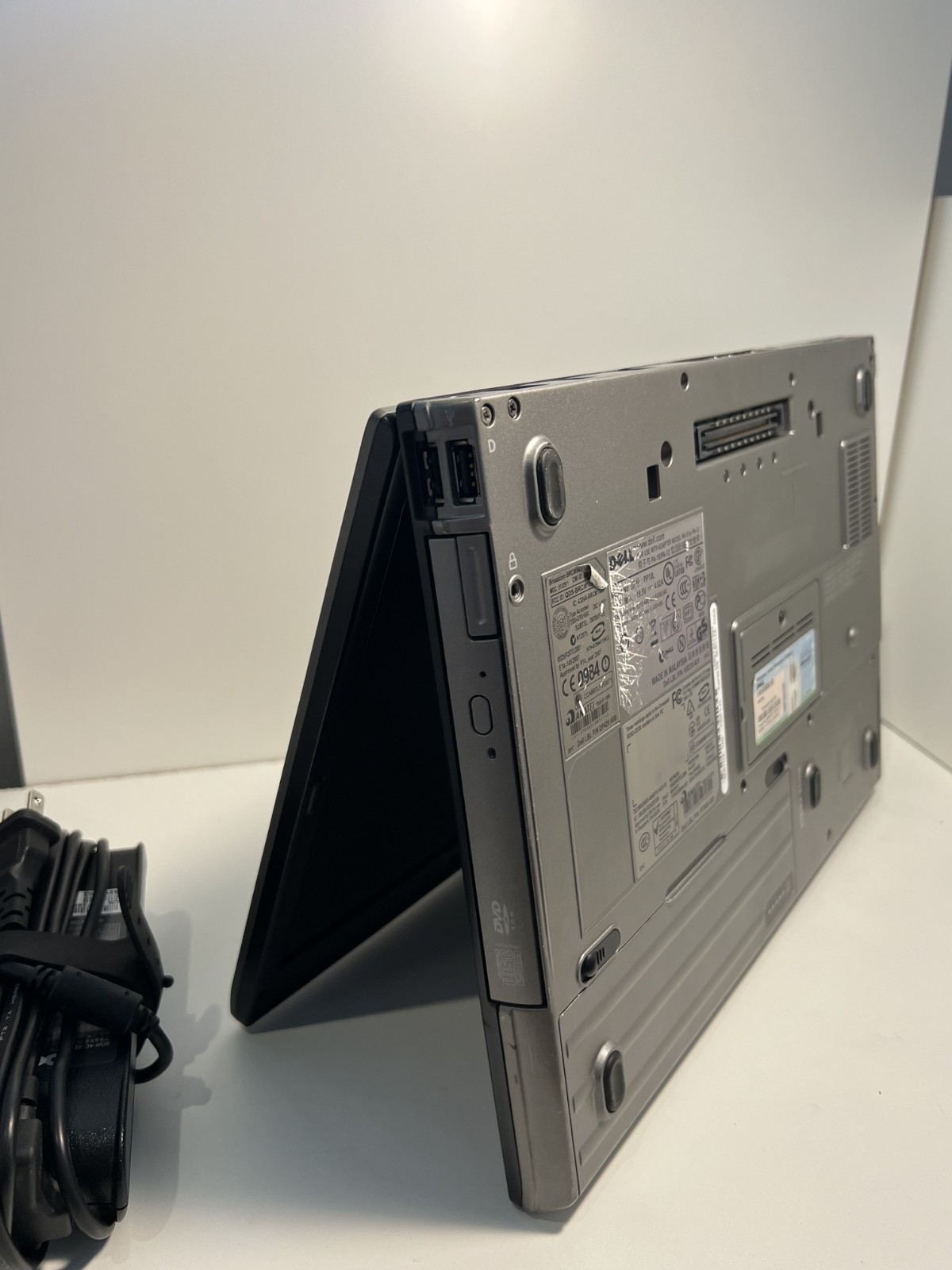 Dell Latitude D630 Core2 Duo T7500 2GB RAM 80 GB HDD Windows 10 AC adapter