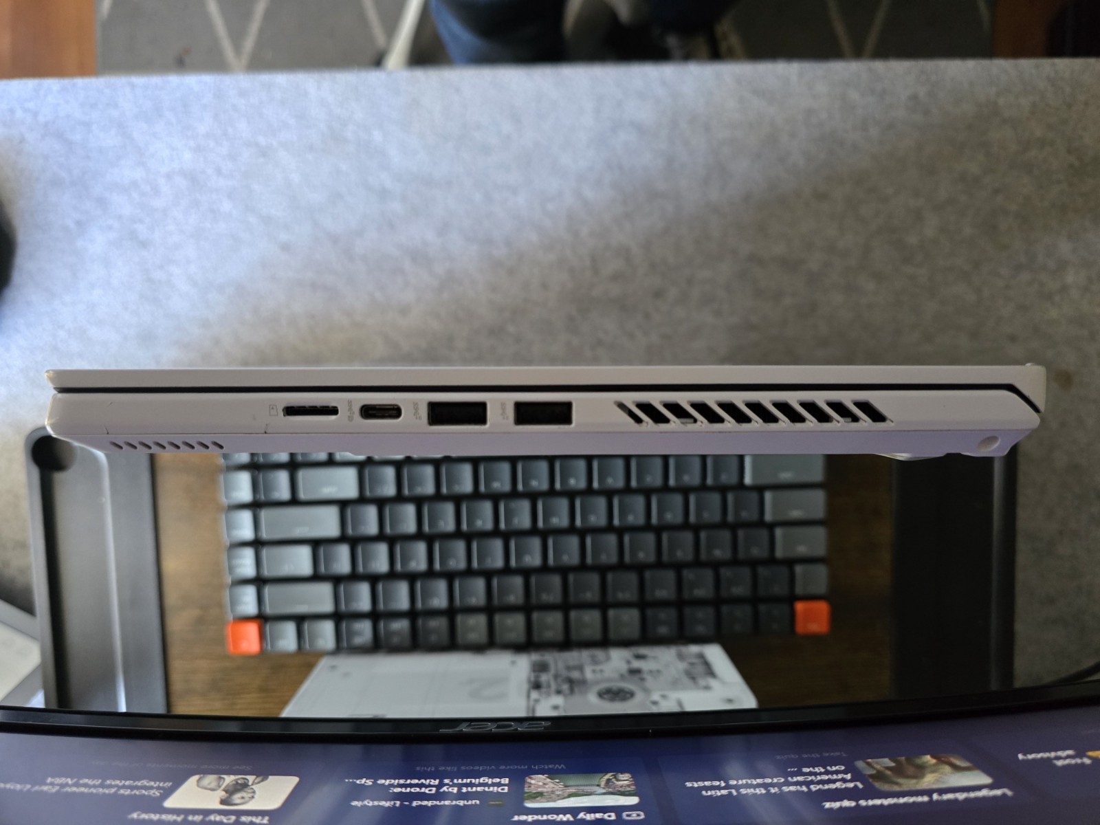 ASUS ROG Zephyrus G14 | Ryzen 9 + RX 6700S | 14″ 120Hz, 16GB RAM (NOT WORKING)