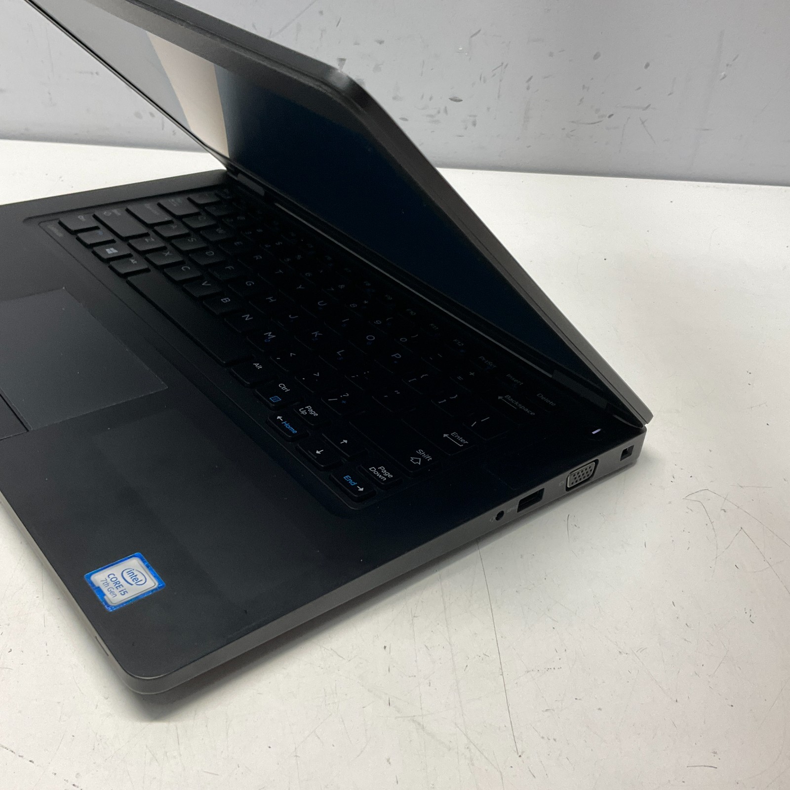 Dell Latitude 5480 14″ Intel Core i5-7200U 2.50GHz 8GB 250GB SSD Windows 10 Pro