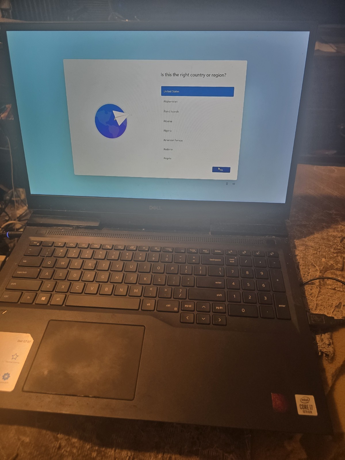 Dell G7 15 Gaming 15.6″ i7 16GB 1TB SSD GTX 1060 FHD Win10 Black comes with