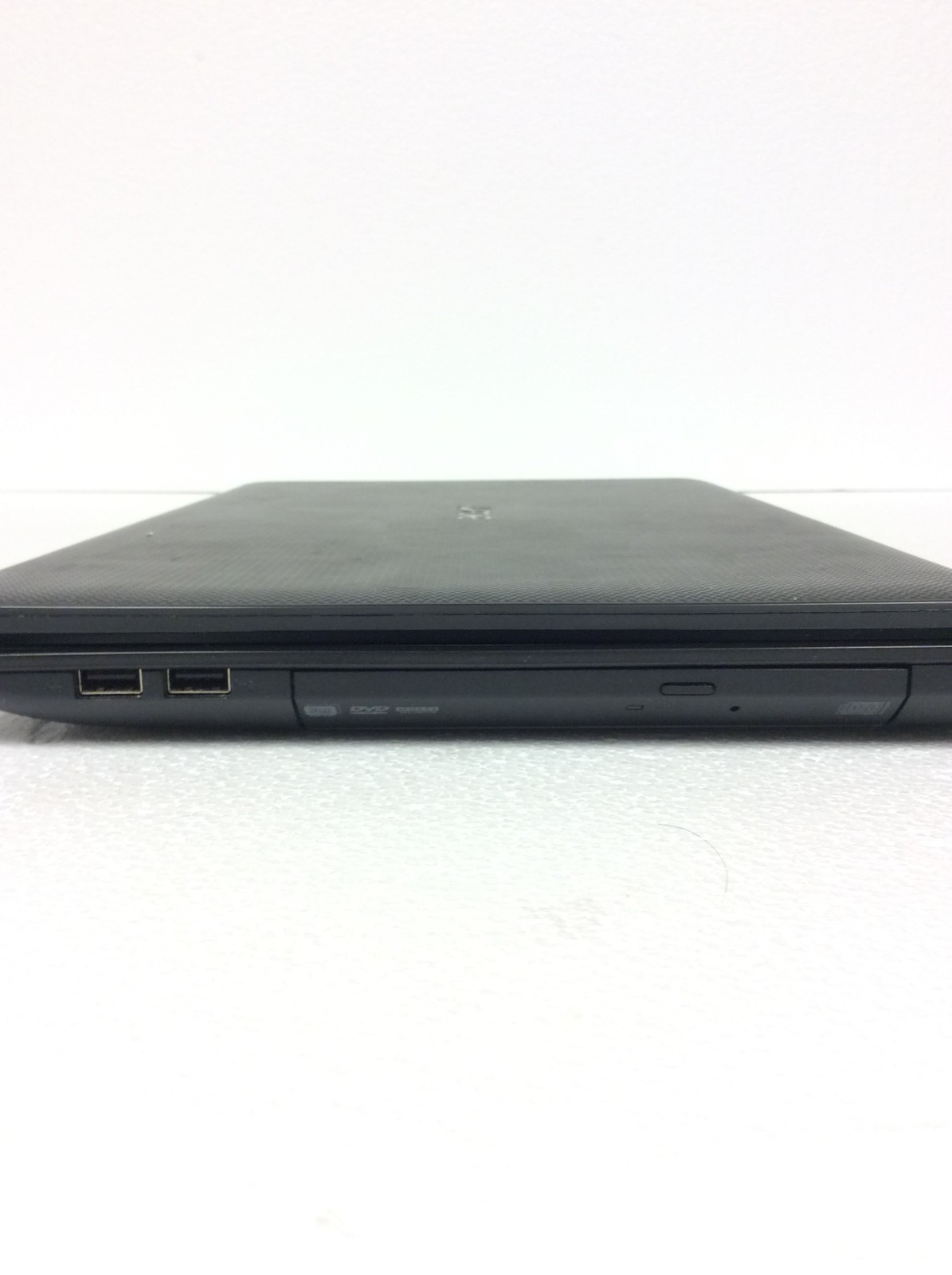 Acer 5552 Laptop Amd Phenom II N830 Triple-Core 2.10Ghz w/ 750GB HD, 4GB