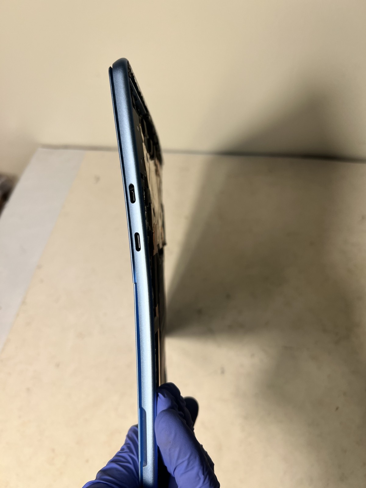 Microsoft Surface Pro 9 13″ i5-1235U 8GB RAM 2038 Sapphire AS-IS No Screen *BENT