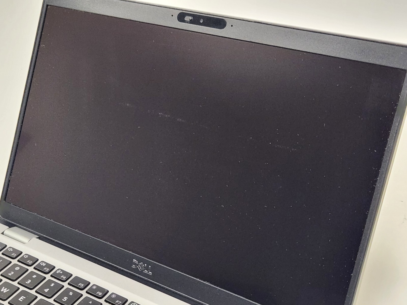 Dell Latitude 5310 13.3″ Touchscreen i5-10310U 1.6GHz 8GB RAM 256GB SSD W11P