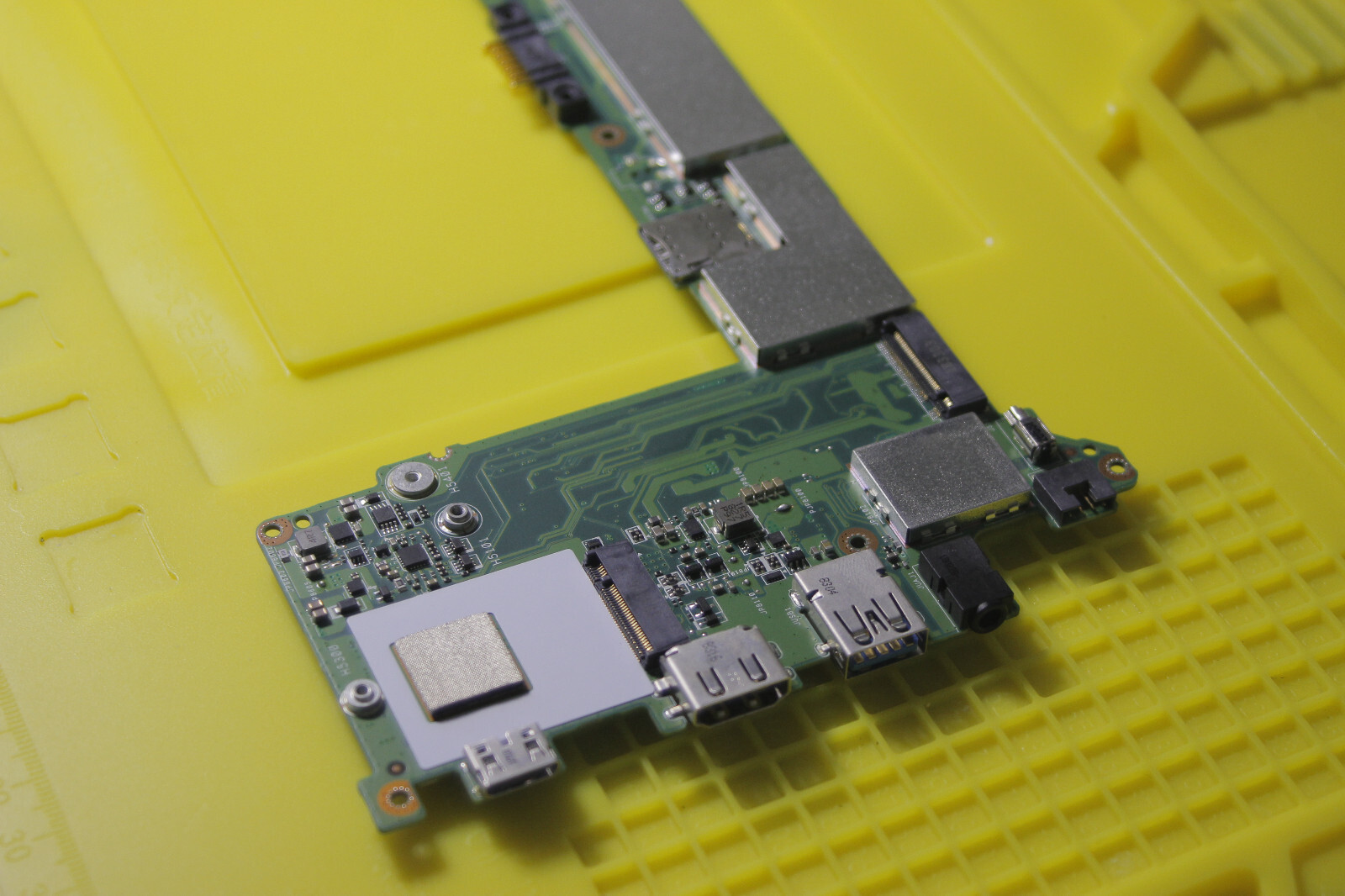 Xplore iX125R1 Motherboard replacement working condition.