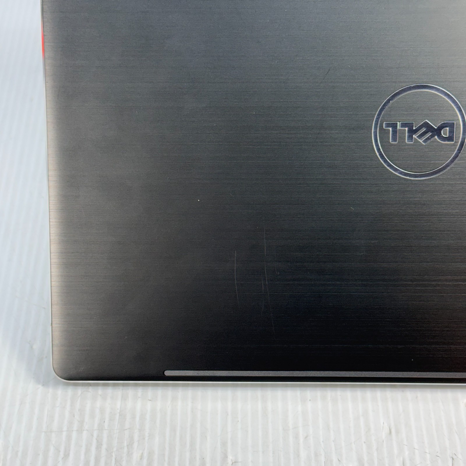 Dell Latitude 3379 i3-6100U 13.3″ Touchscreen Windows 11 Pro Laptop 250GB 16GB