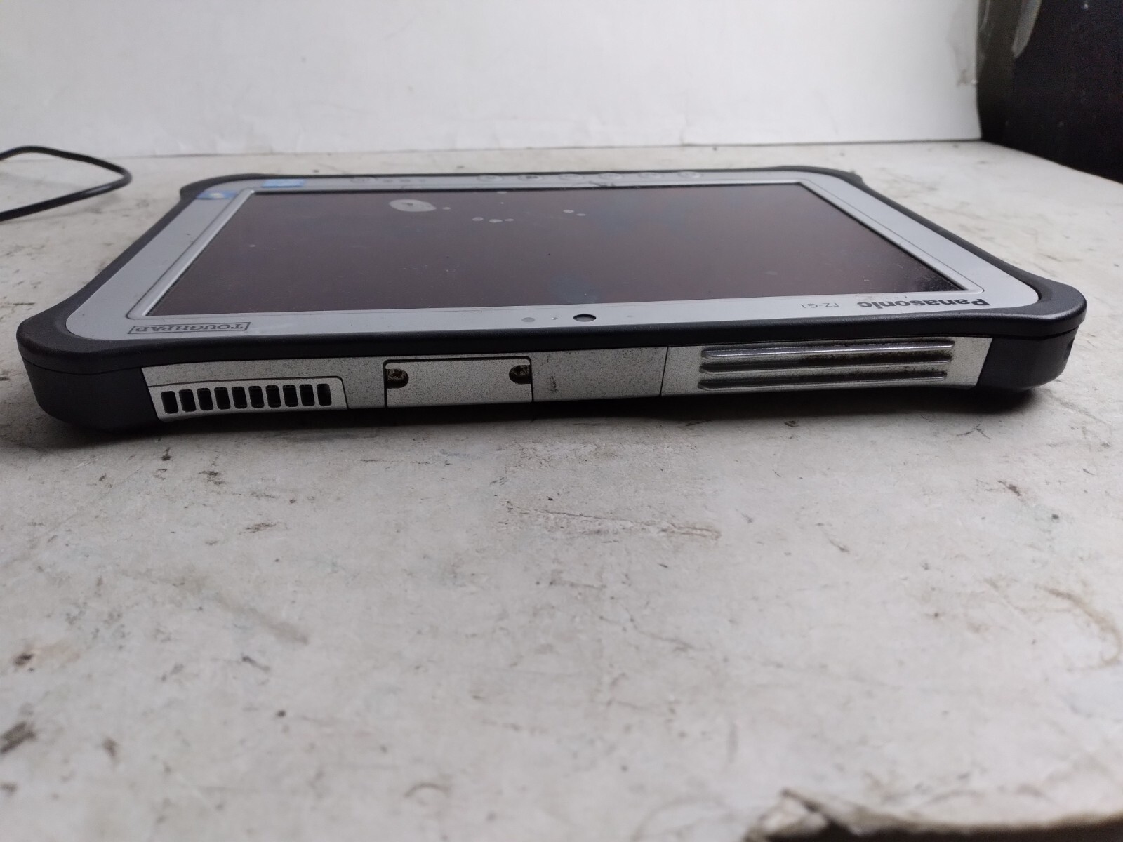 Panasonic FZ-G1AABAB1M w/i5-3437U, 4GB RAM, 120GB HDD, 10″ Touchpad for parts