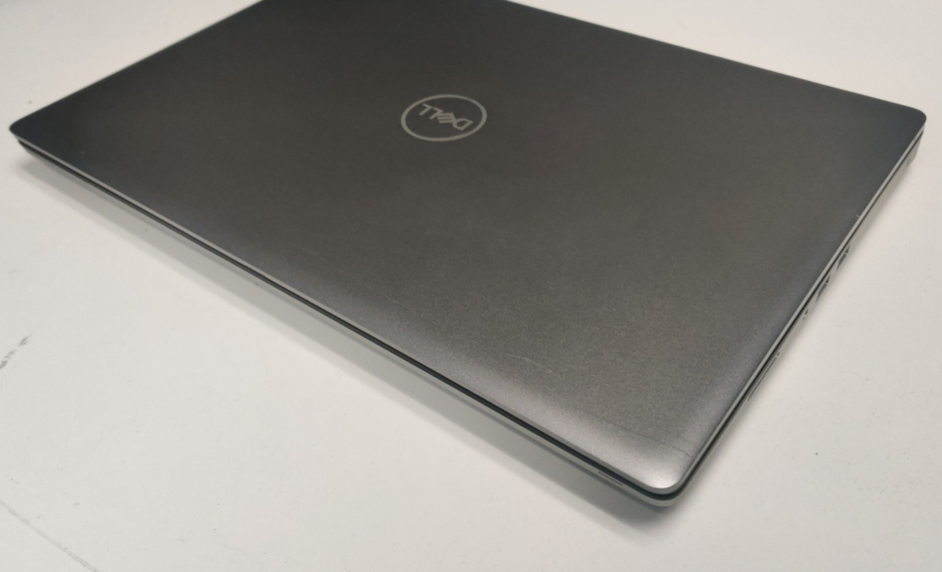 Dell Precision 7560 15.6″ Various Intel Nvidia Hybrid GPU Windows 11 Pro SSD