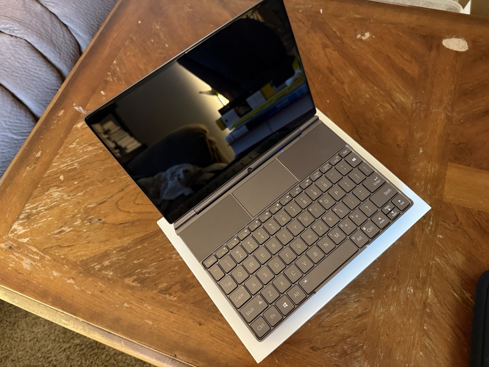GPD WIN Max 2 2023 Ryzen 7 7840U + 32GB DDR5x-7500 MT/s + 2TB M.2 NVMe + OCuLink