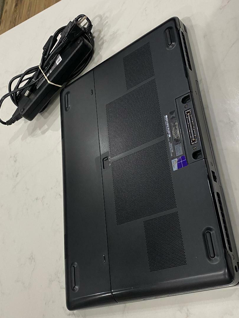 DELL Precision 7710 i7-6820HQ Intel Quad Core 16GBDDR4 2.7GHz 512GBSSD Win Pro