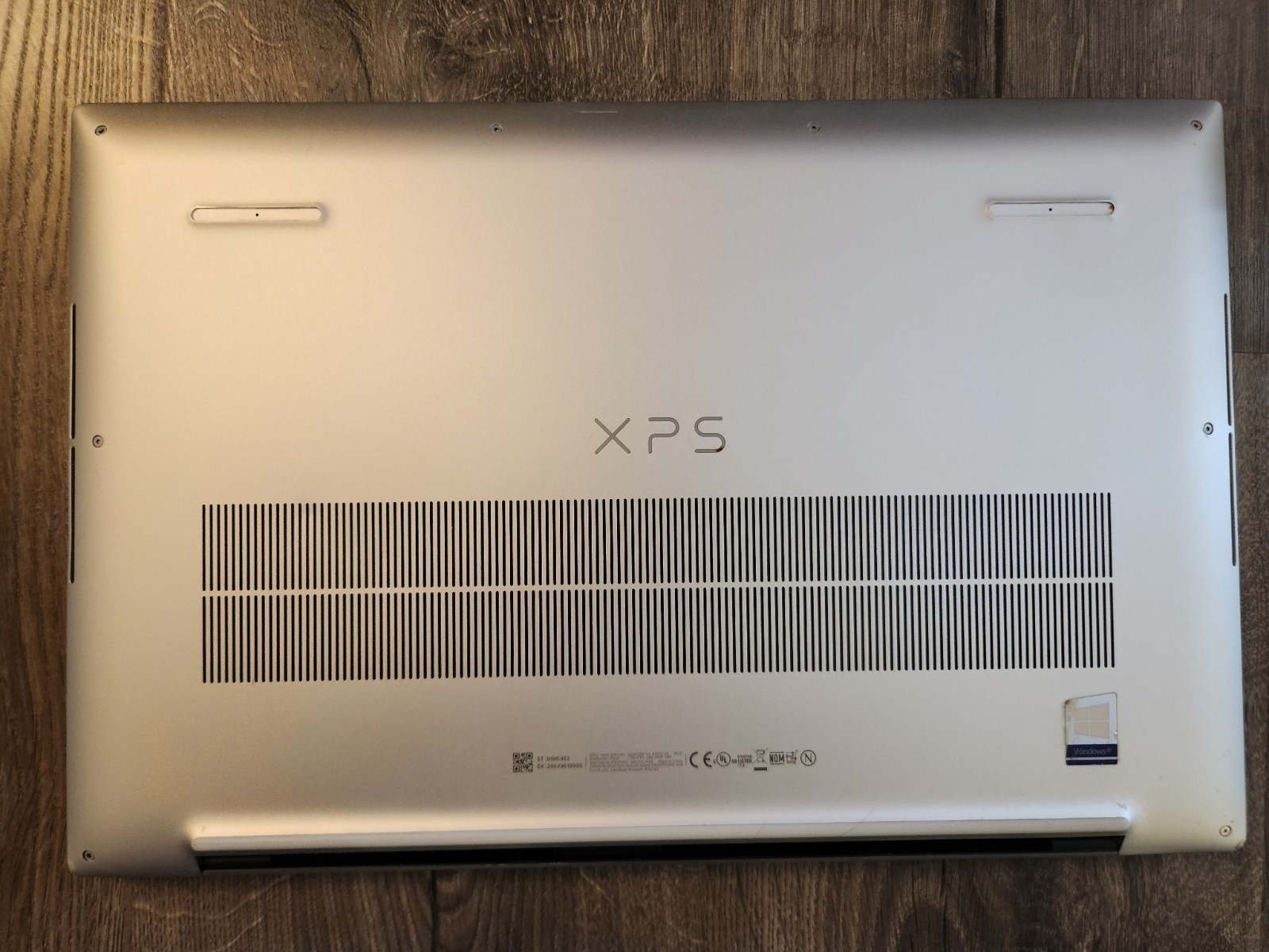 Dell XPS 9700 17 Intel Core i7-10750H 32GB RAM NVidia GeForce 3840 x 2400 Laptop