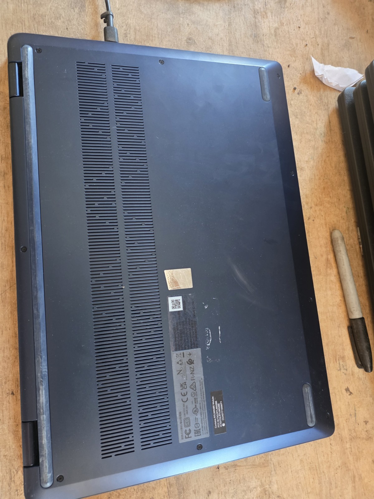 Lenovo IdeaPad Flex 5 16IRU8 16″ (512GB SSD, Intel Core i7 13th Gen., Pow