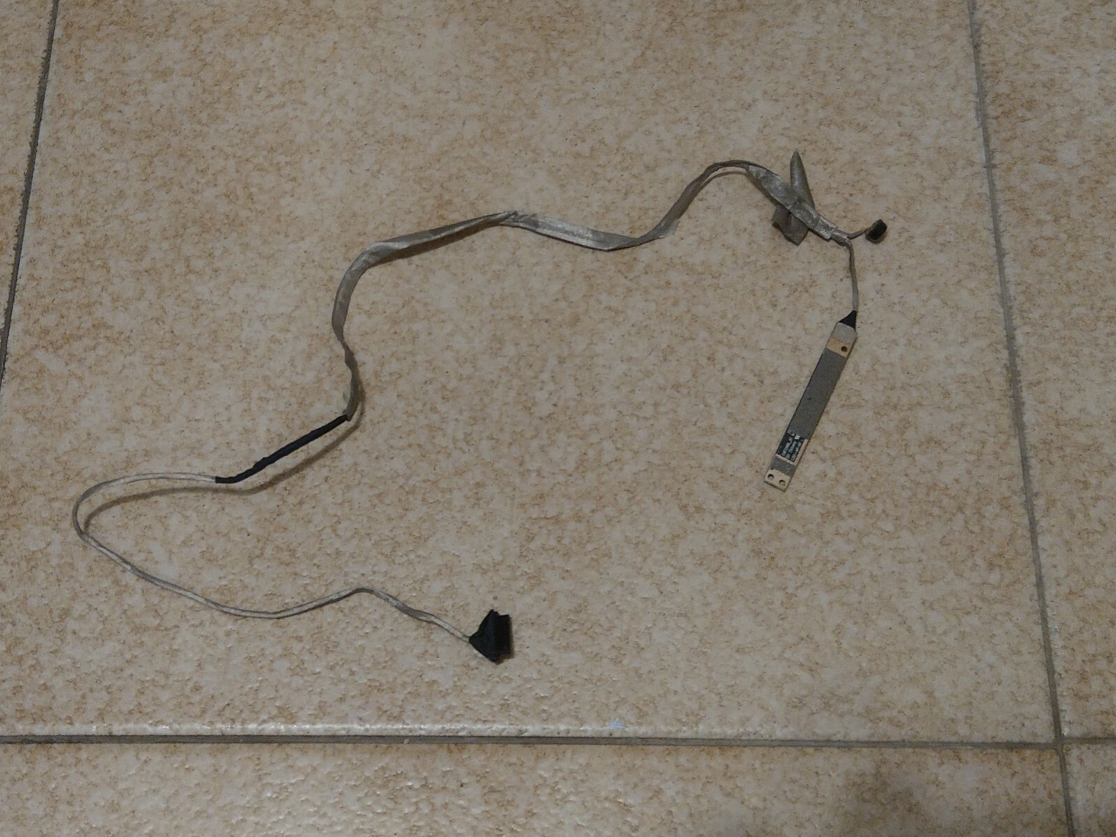 MEDION E7227 WEBCAM CAMERA WITH CONNECTION CABLE AND MICROPHONE 0420-00S9000