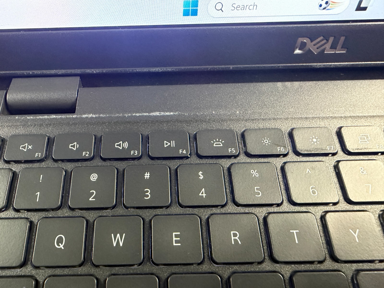 Dell Latitude 3420 Laptop Core i5-1135G7 8GB RAM 256GB SSD Touch FHD Win11 Pro