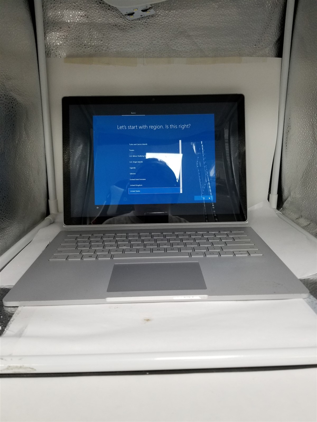 Microsoft Surface Book 2 Core i5 13.5″ 8GB/256GB Silver See Details VD6216