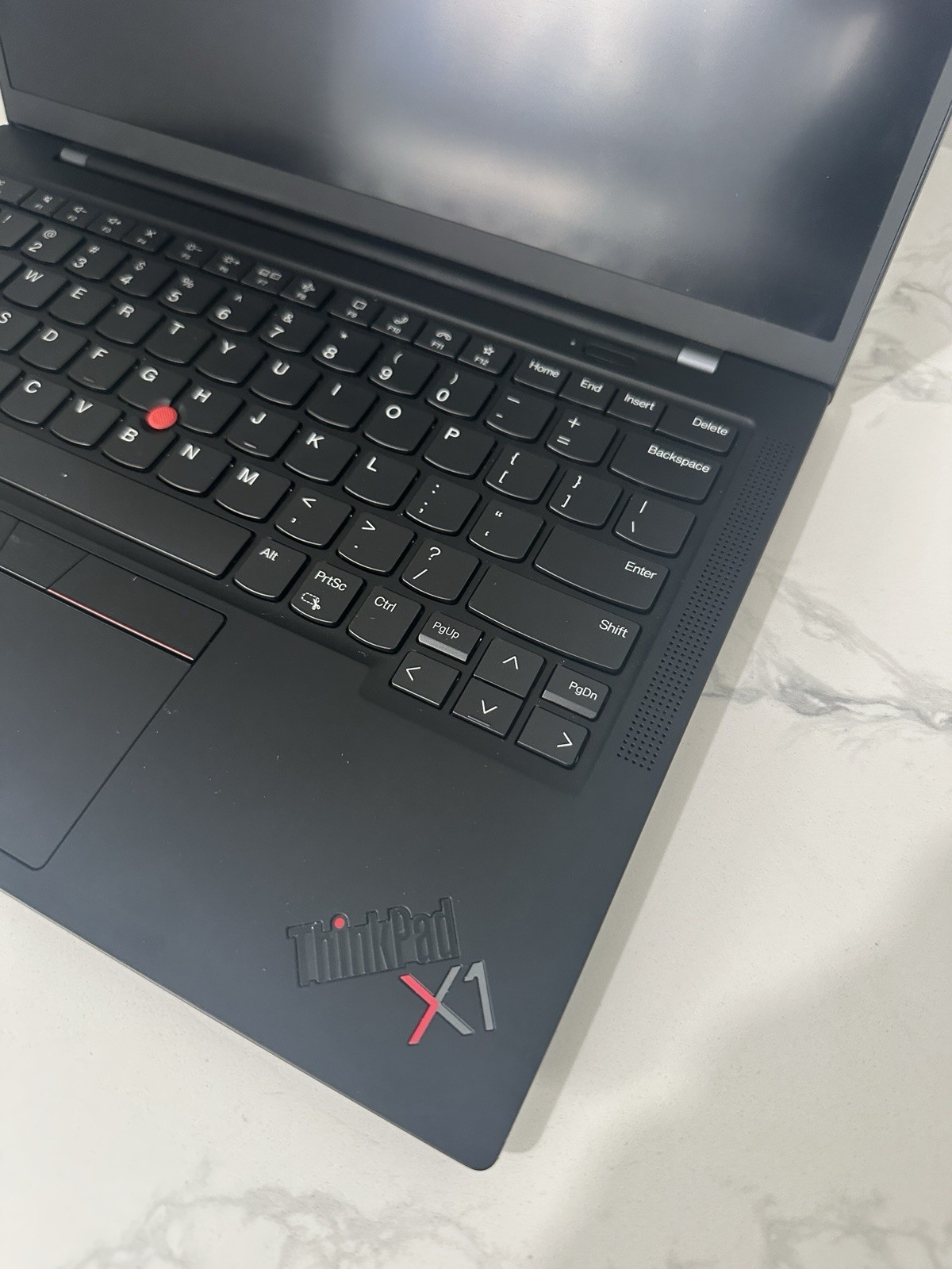 Lenovo ThinkPad X1 Carbon Gen 9 14″ i7-1185G7 @3.0GHz 16GB RAM NO SSD/HDD