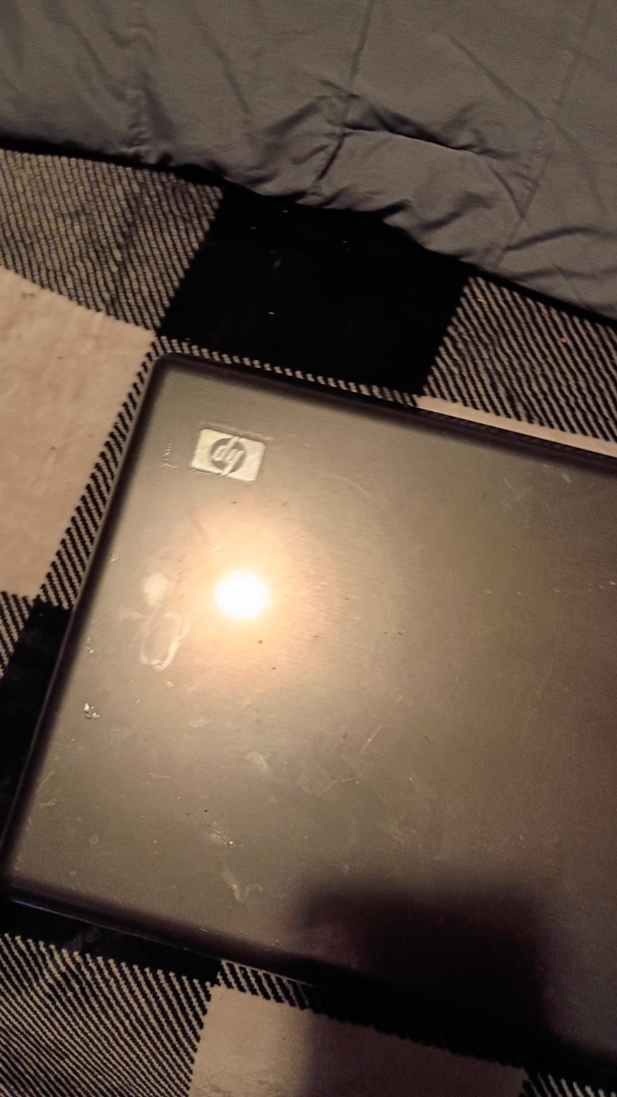 HP Pavilion dv7-1245dx 17″ Laptop Incomplete AS IS Parts Repair