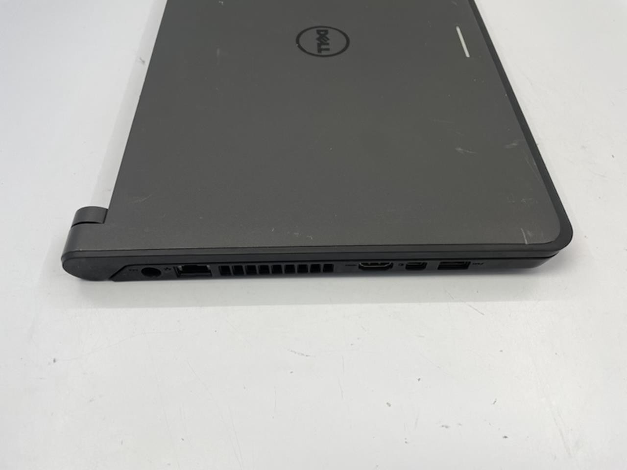 DELL LATITUDE 3340 Laptop w/ Celeron 2957U 1.40 GHZ + 4 GB | No HD / No Battery