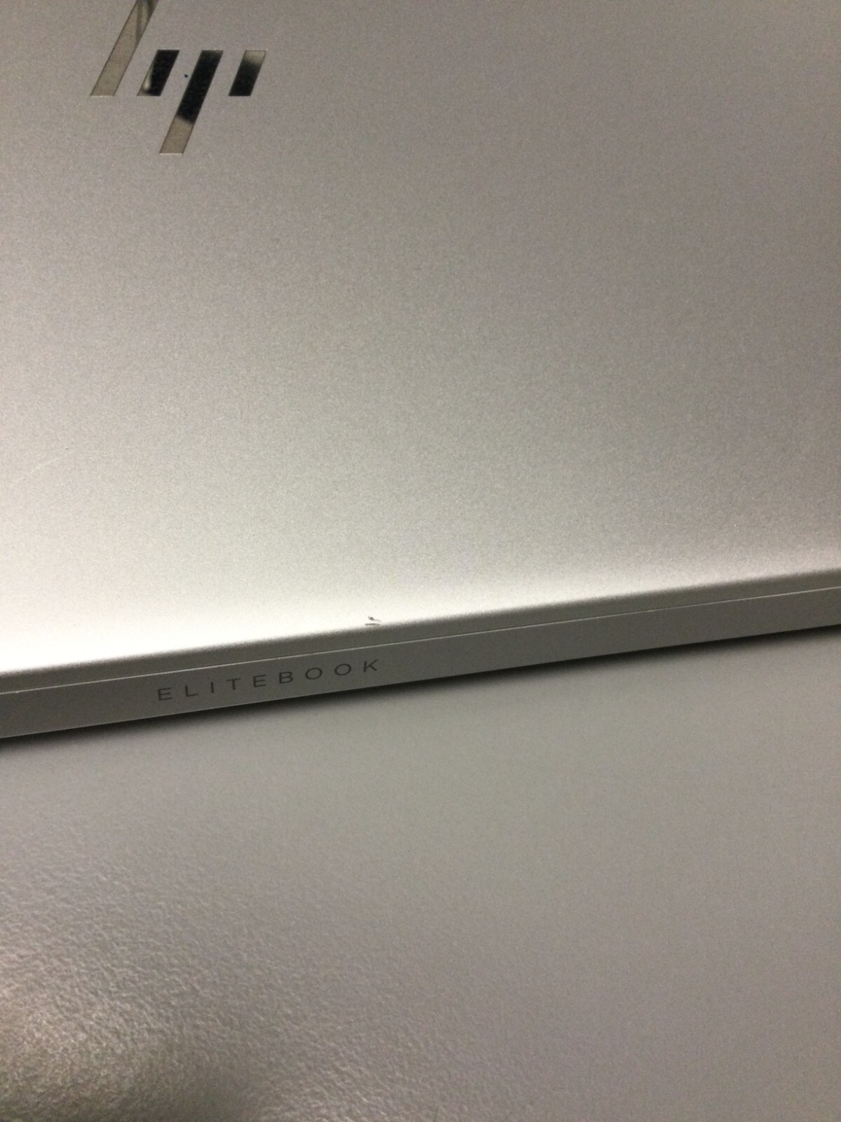 HP EliteBook 840 G5 14″ AMD RYZER 3 PRO 3TH GEN 2.10GHz 16GB RAM 128GB SSD