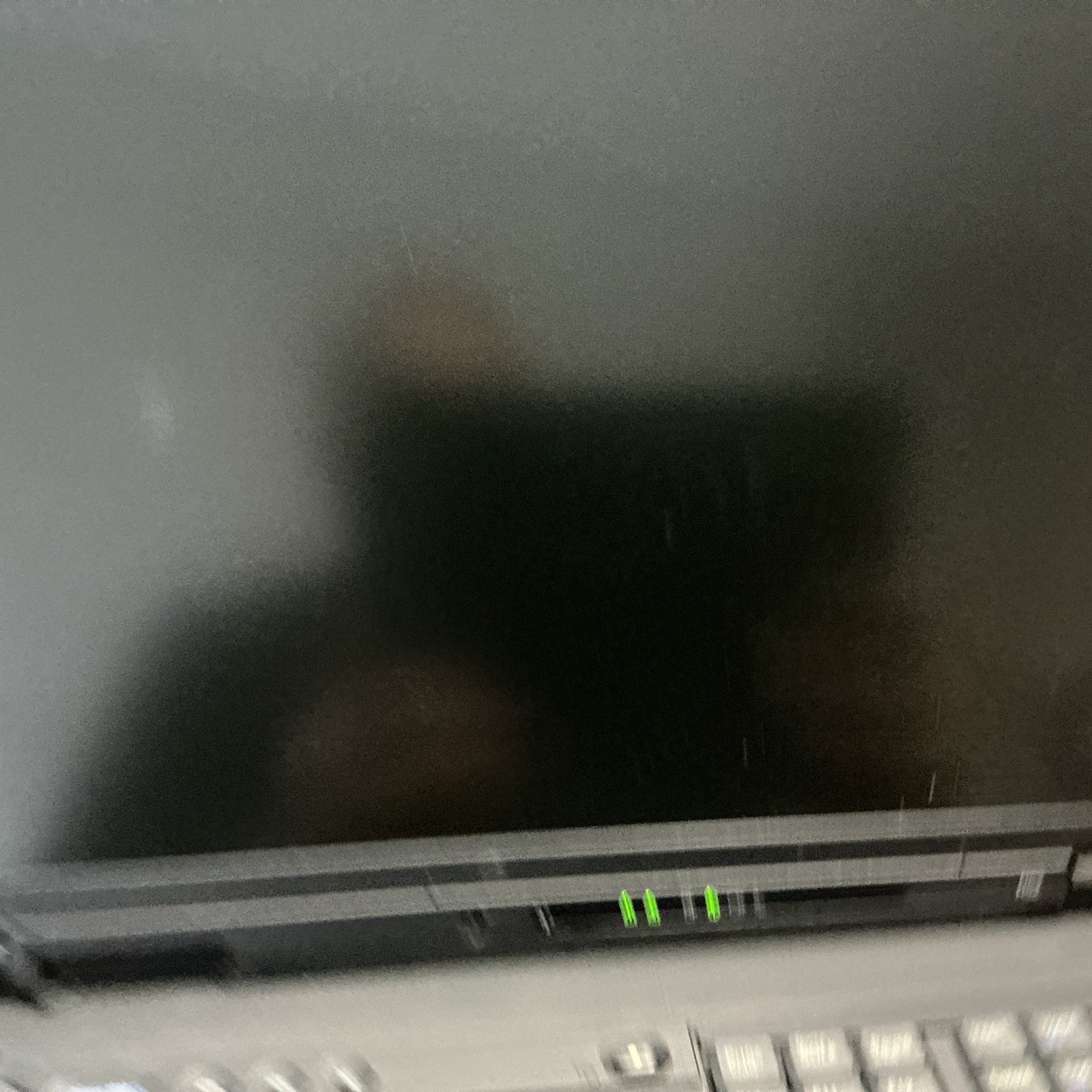 IBM ThinkPad R52 Intel Pentium M 1.86GHz – Dim Screen – READ
