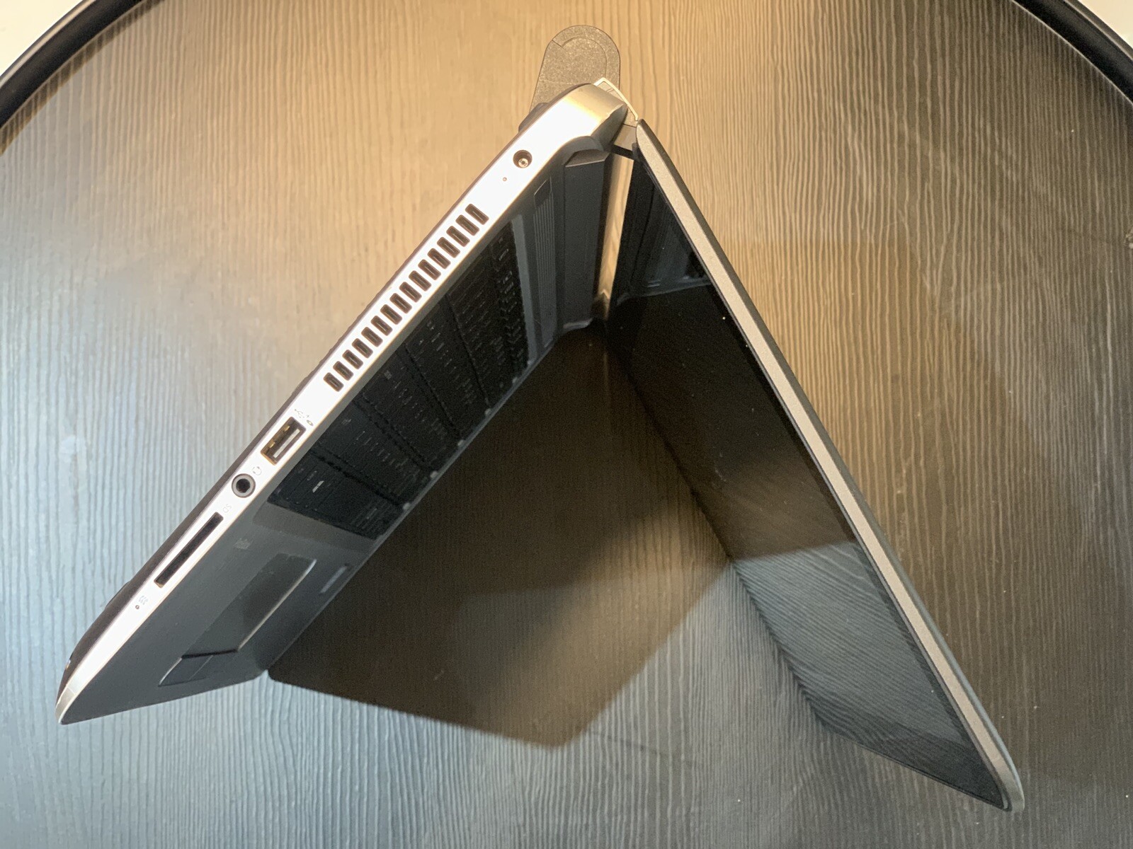 HP ProBook 430 G3| i3-6100U @ 2.3GHz|4GB RAM| 500GB HDD| WIFI | 13.3″ Win10 Pro