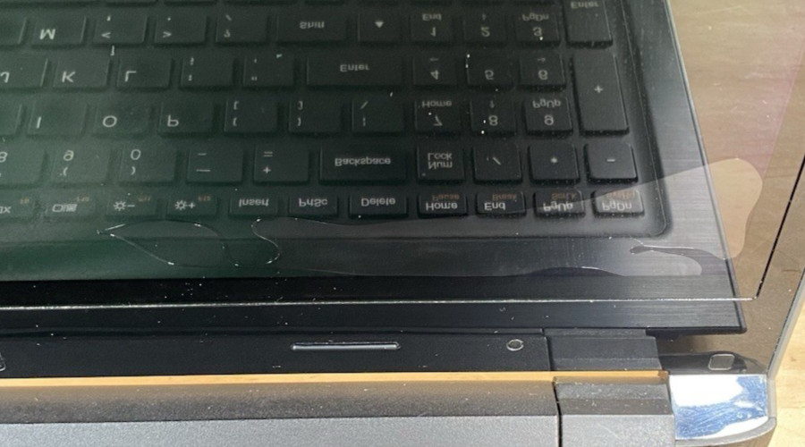 Lenovo IdeaPad Flex 15 20309 i7-4500U 2.4GHz 8GB 500GB HDD Win 10 H /FOR PARTS