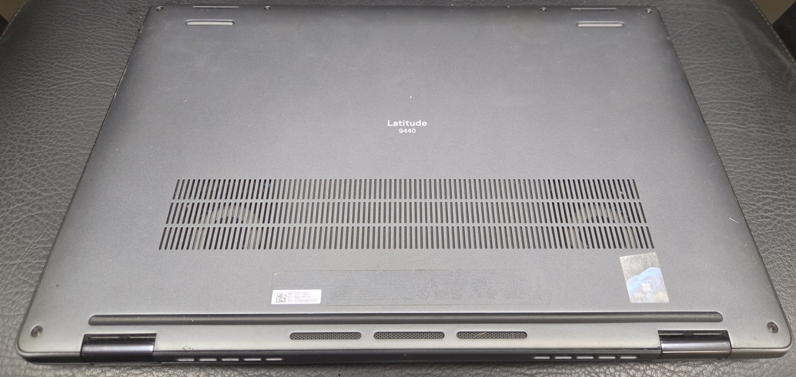 Dell Latitude 9440 14″ Touch 1.8 GHz i7-1365U 32GB 512GB SSD 2-in-1