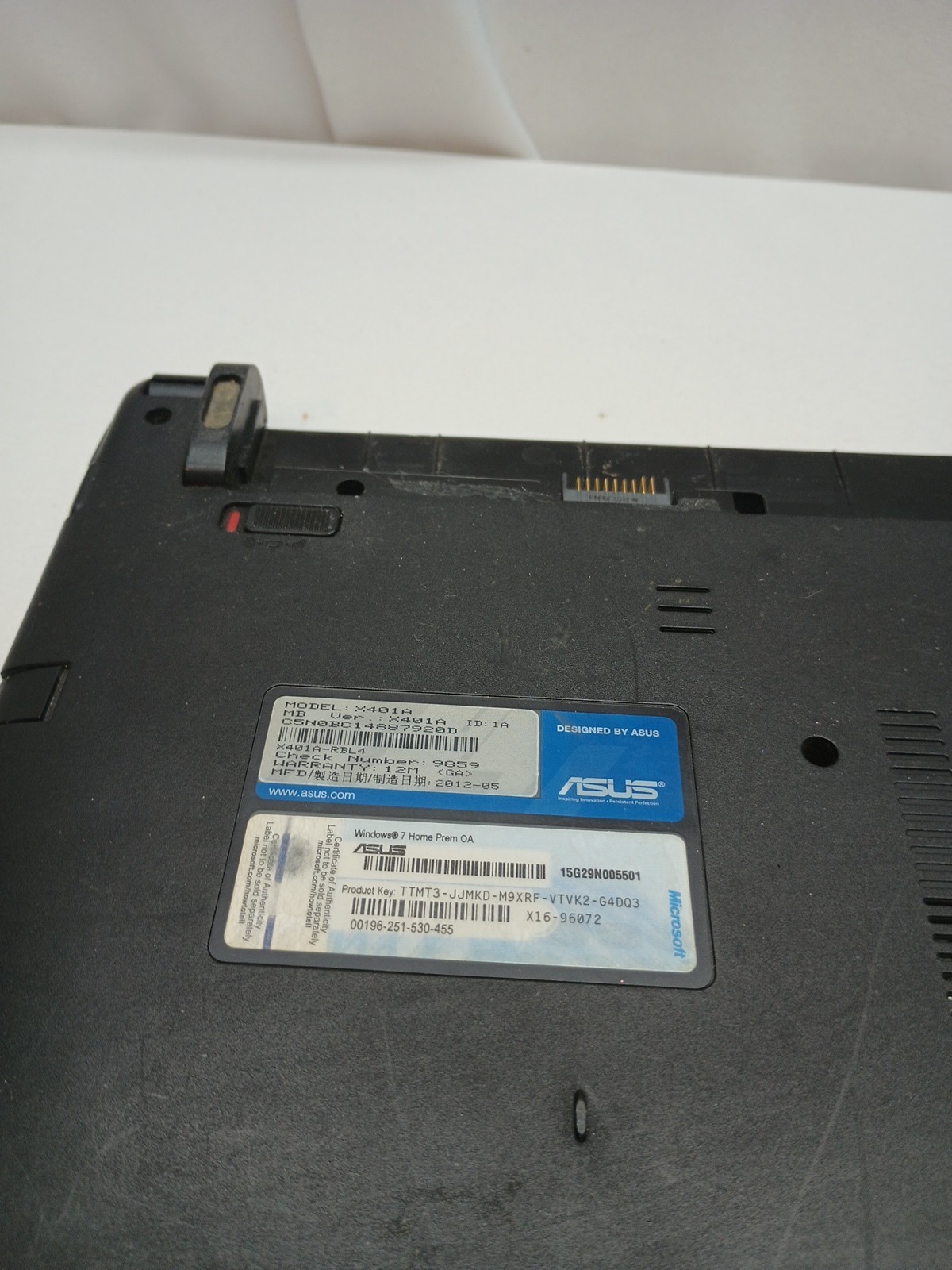 Asus X401A Laptop No Battery For Parts Or Repair Only Did Not Power On