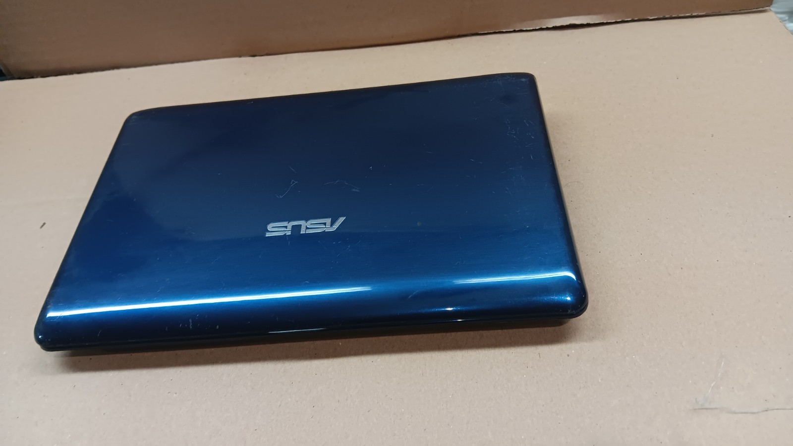 ASUS Eee PC 1001P 10.1″ Mini Netbook Atom N450 2GB 160 GB HD Windows 7 Starter