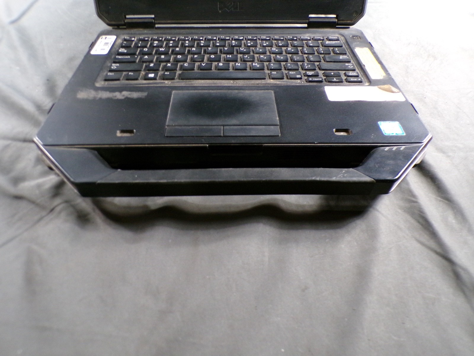 DELL LATITUDE 5414 INTEL CORE i3-6100U 2.30GHZ 8GB RAM **NO HD/ NO CADDIE/ NO OS