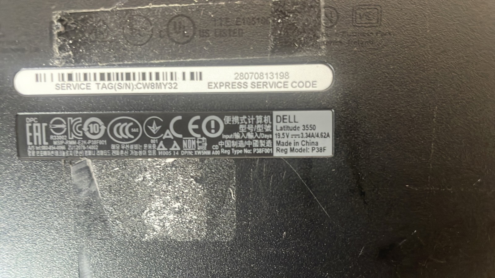 Dell Latitude 3550 P38F001 Intel Core i5 SN CW8MY32 15.6″ Laptop