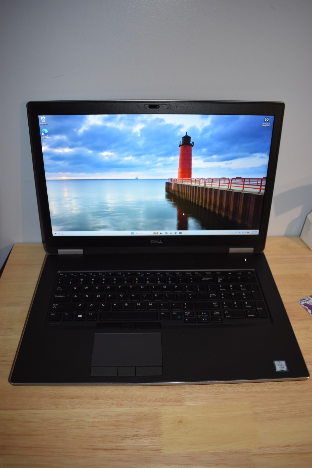 Dell Precision 7740 17.3 FHD Xeon E-2276M 16GB RAM 512GB SSD Quadro RTX 3000