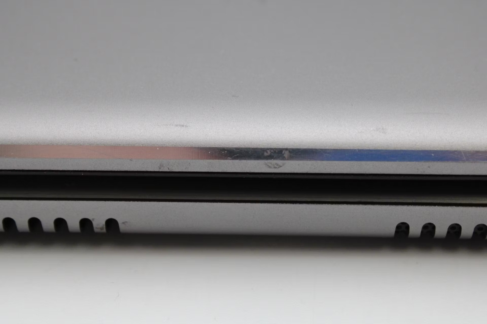 Dell Inspiron 7573 Used 15.5″ i5-8250U, 256GB SSD, 8GB RAM