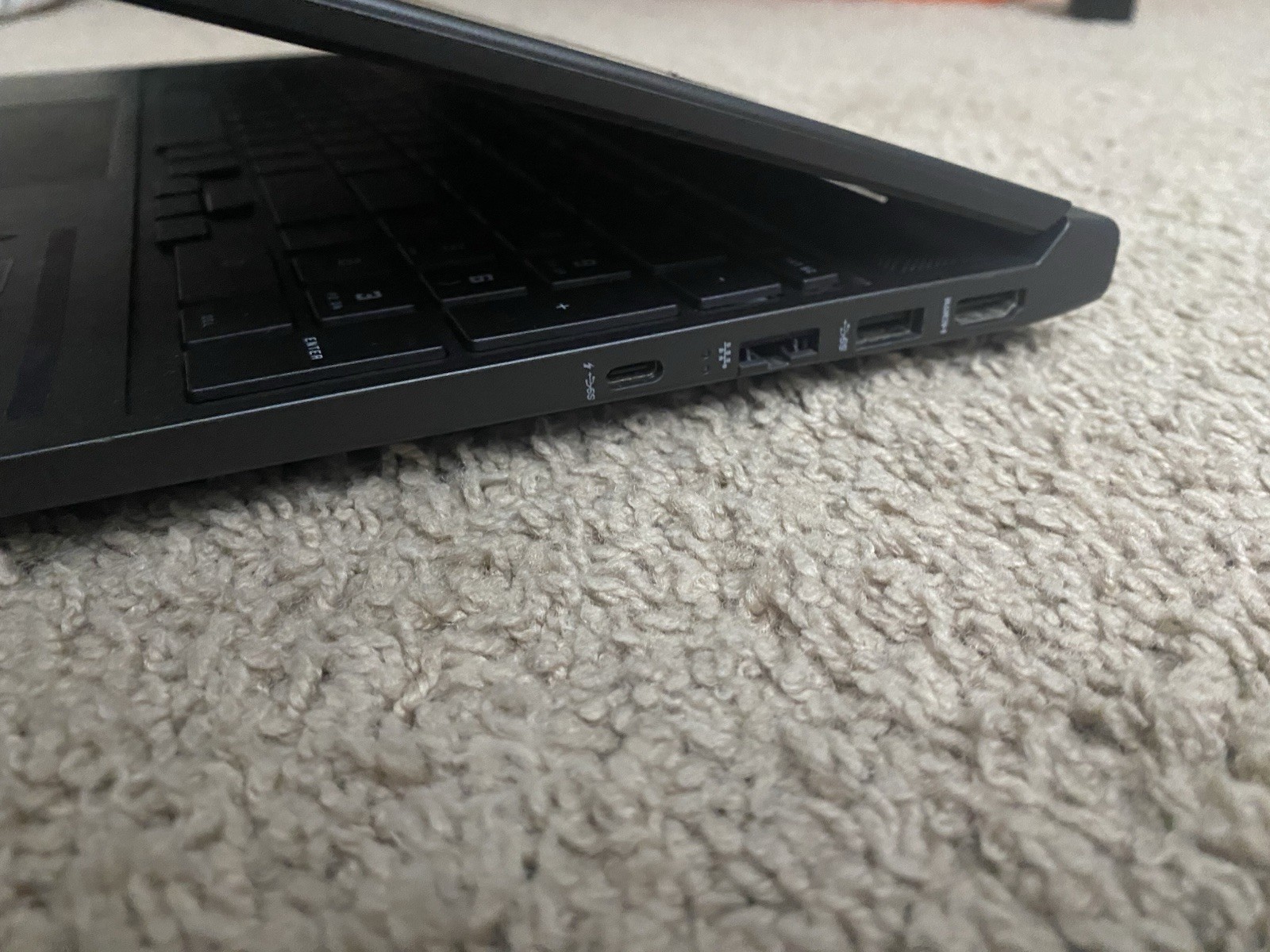 HP Victus 15.6″ Gaming laptop Windows 11