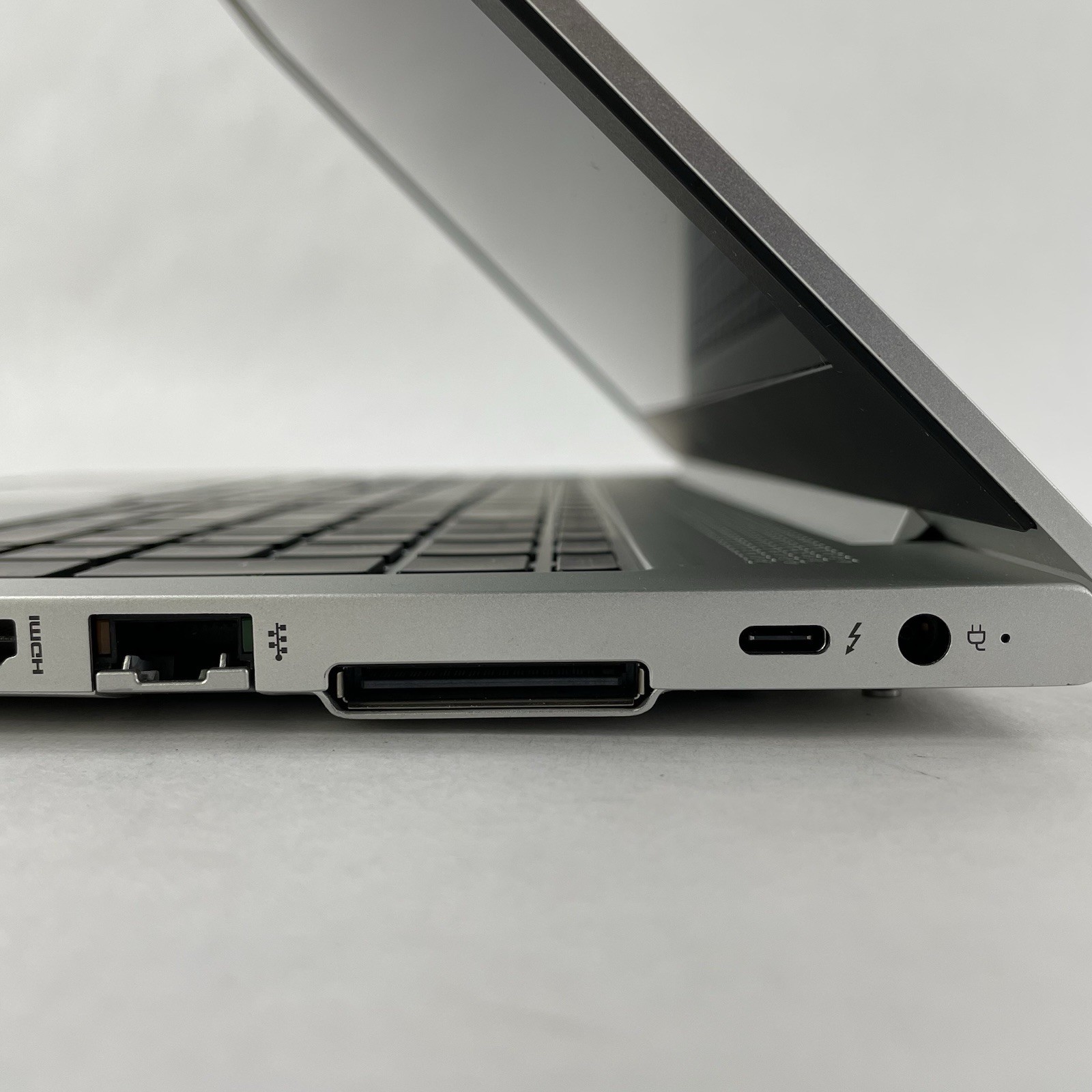HP EliteBook 850 G5 15.6″ i5-7200U 2.50 GHz 8 GB RAM No SSD/OS/AC