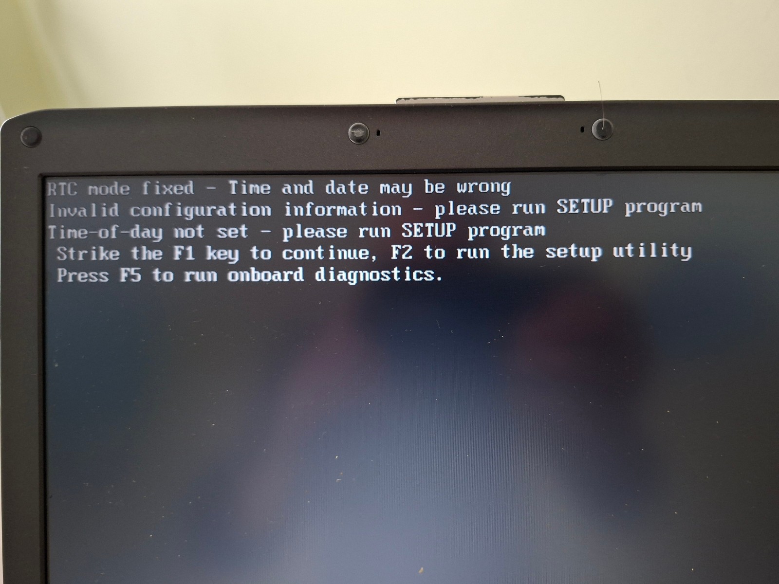 Dell Vostro 1400 Laptop Notebook 14.1″ 2GB 120GB SSD Windows XP Office Charger