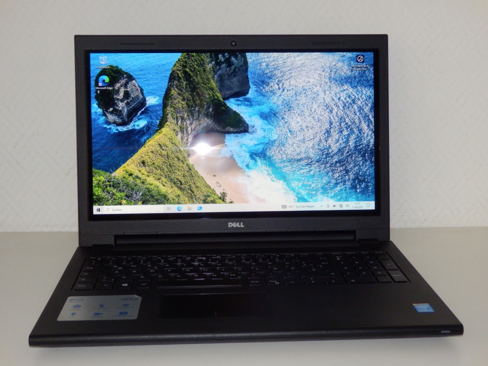 Dell Inspiron 15 3542 – Intel i3-4030U, 4GB Ram 128GB SSD, 15.6″ Touch Screen
