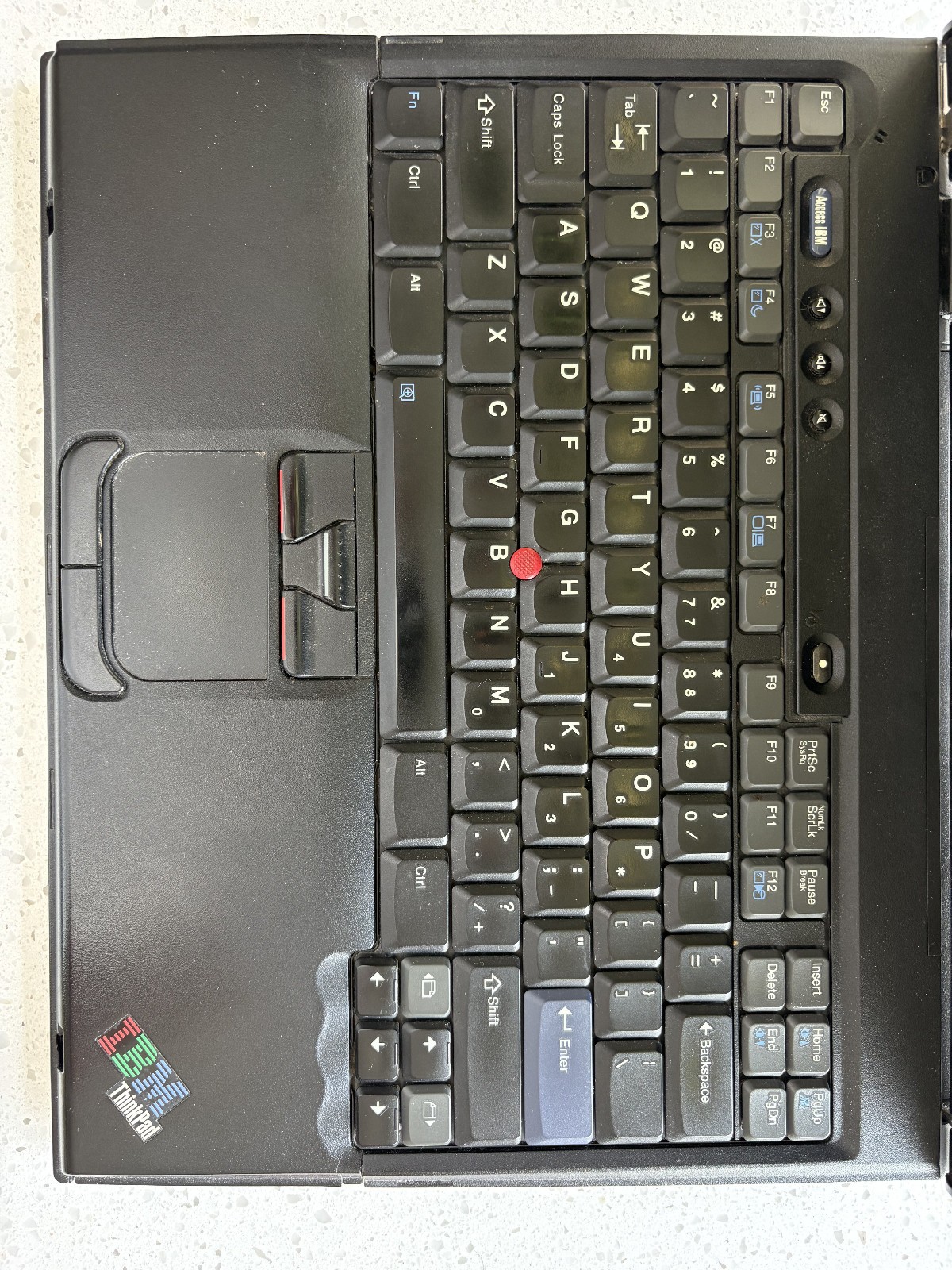 IBM Lenovo Thinkpad T43 Intel Pentium M 1.86 Ghz 1.5GB RAM 40GB HDD Linux