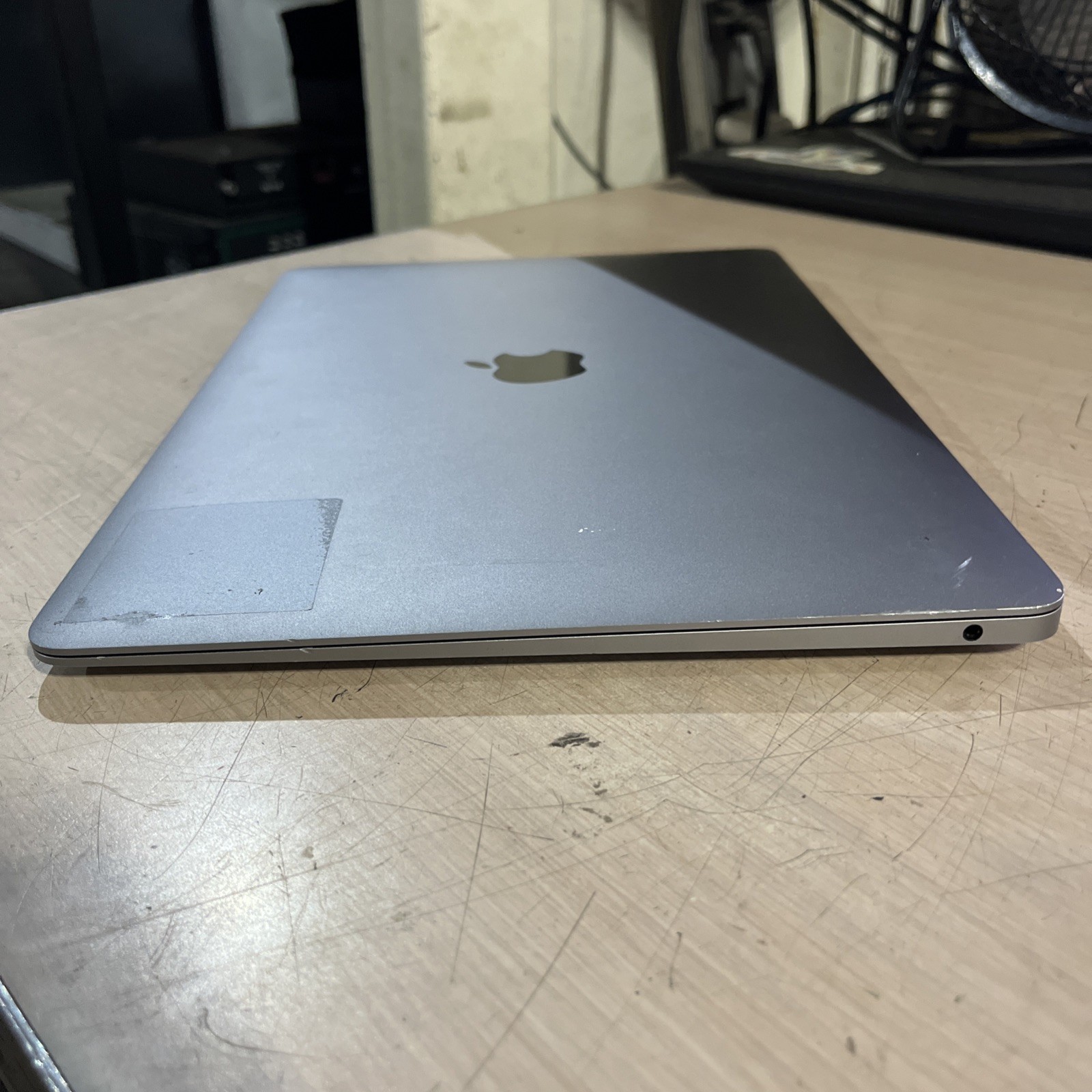 APPLE MACBOOK AIR 13″ SCISSOR, 2020 CORE I3-1000NG4 1.1GHZ 8GB RAM 256SSD