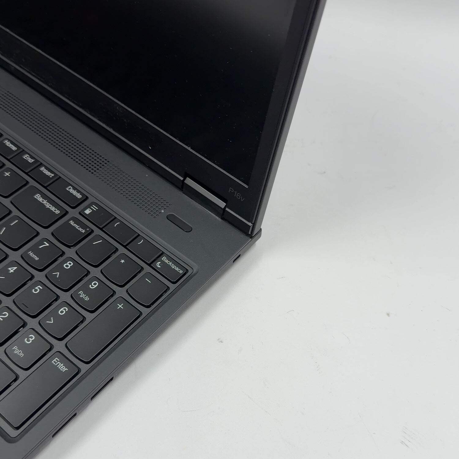 Lenovo ThinkPad P16v Gen 1 16″ Ryzen 5 Pro 7640HS 16GB RAM 512GB SSD RTX A500