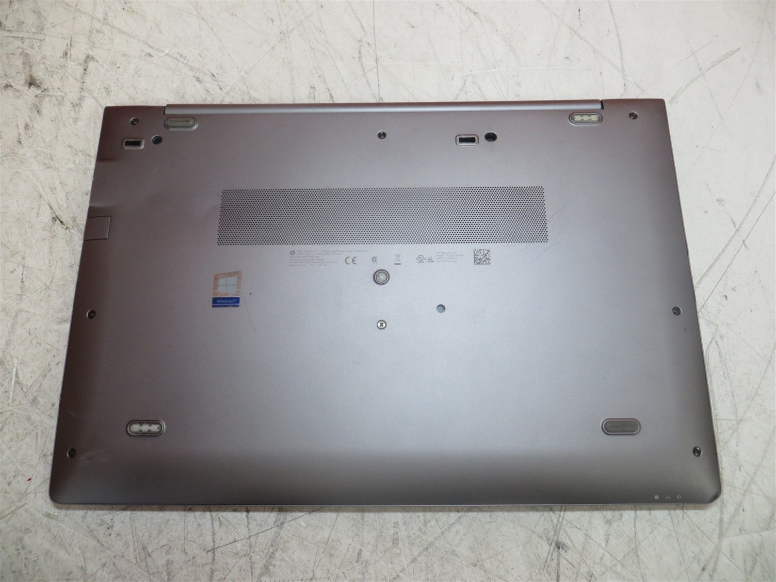 Dark Spot HP ZBook 15u G6 Laptop Intel i7-8565U 1.8GHz 8GB 256GB SSD