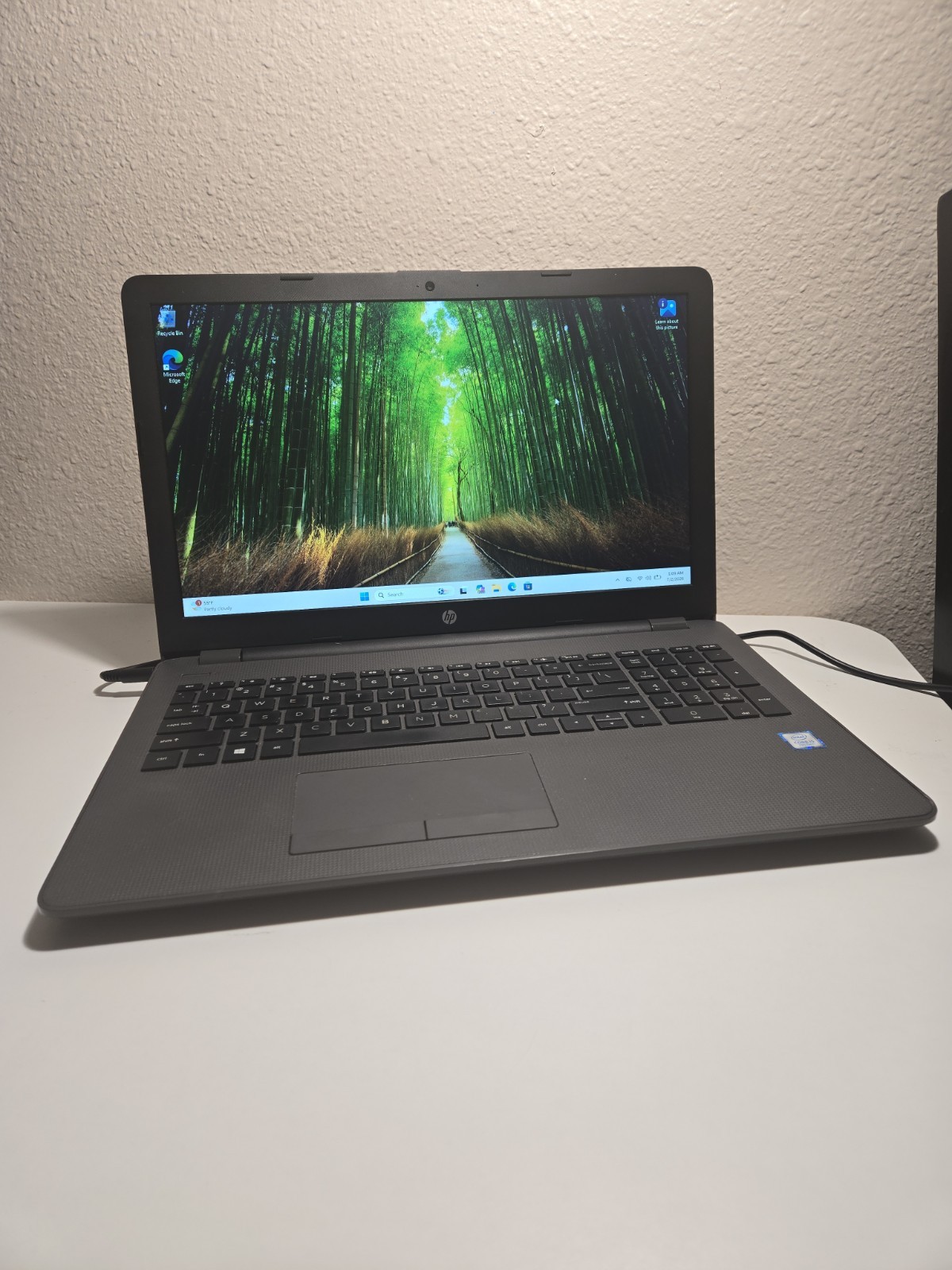 HP 15″/i5-7200u/8Gb/ssd 127Gb/Camera/../ Battery Is BAD/ NO AC #17