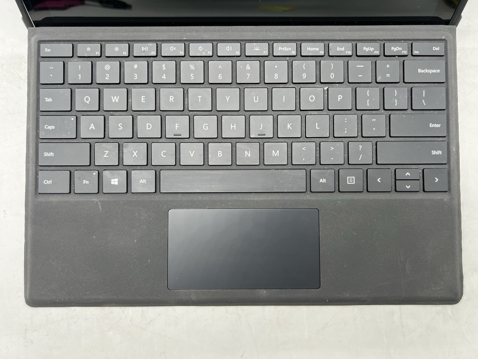 Microsoft Surface Pro 7, i3-1005G1, 1.20GHz, 4GB RAM, 128GB NVMe-w Pen-No OS/AC