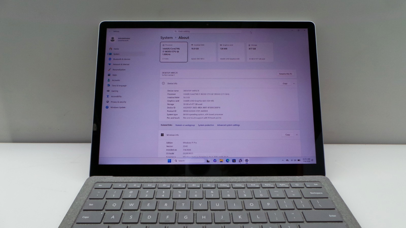 Microsoft Surface Laptop 2 | 13.5″ Touch | i7-8650U 16GB RAM 512GB SSD **READ**