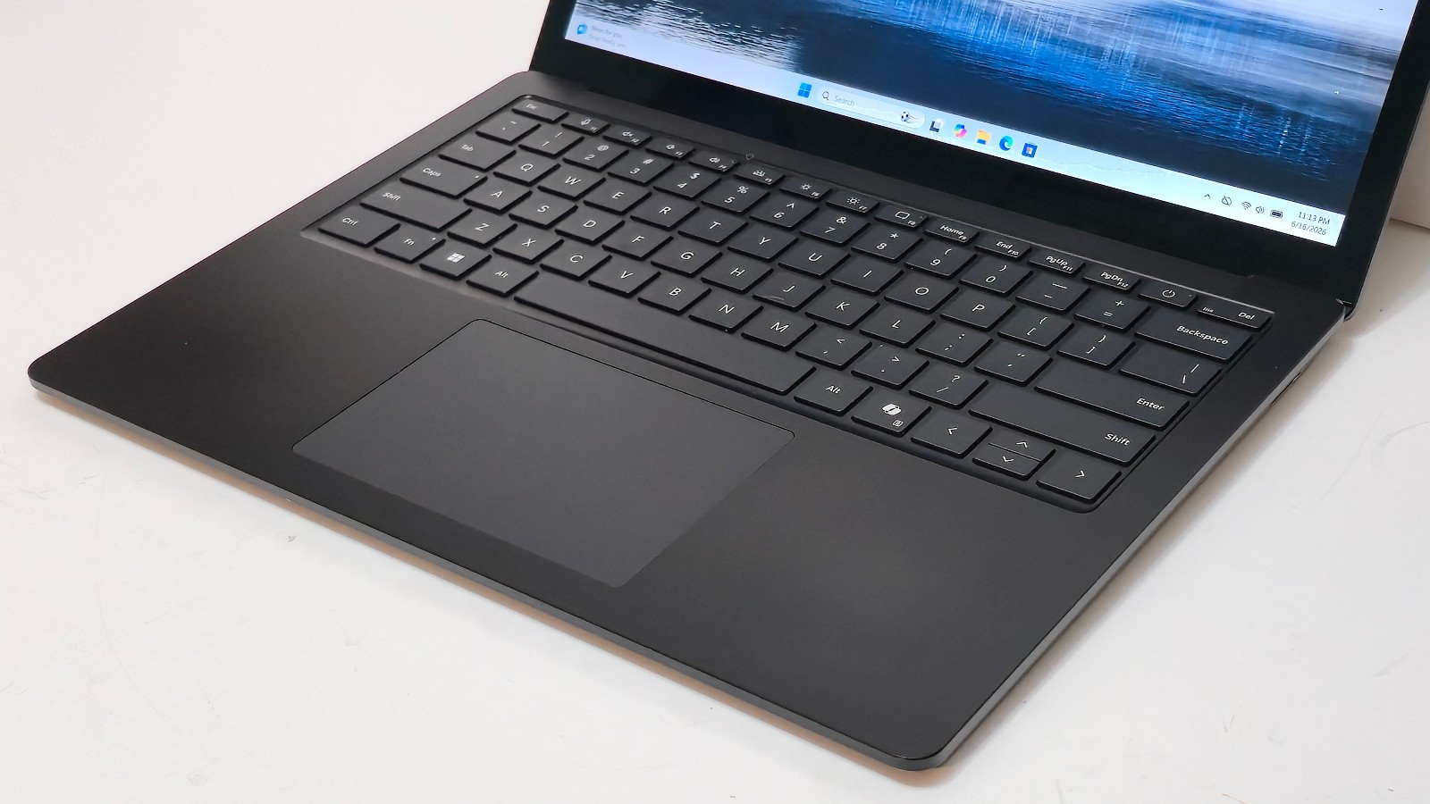 Surface Laptop 6 13.5″ (2033) Core Ultra 7 165H ,32 GB RAM, 1 TB SSD Touch
