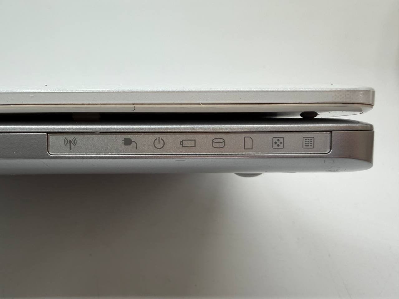 Toshiba NB205 Netbook 10.1″ Intel Atom N280 1.66GHz Windows 7 Starter Working