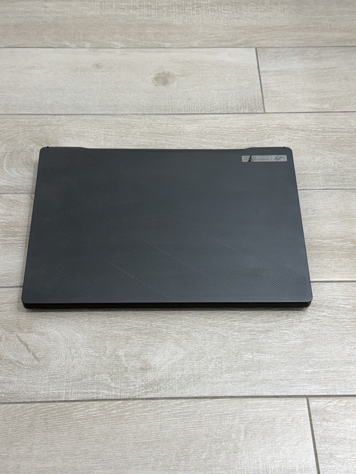 Asus ROG Zephyrus M16 GU603Z 16″ Core i9-12900H 8 GB RAM 512GB NVMe SSD RTX 3070