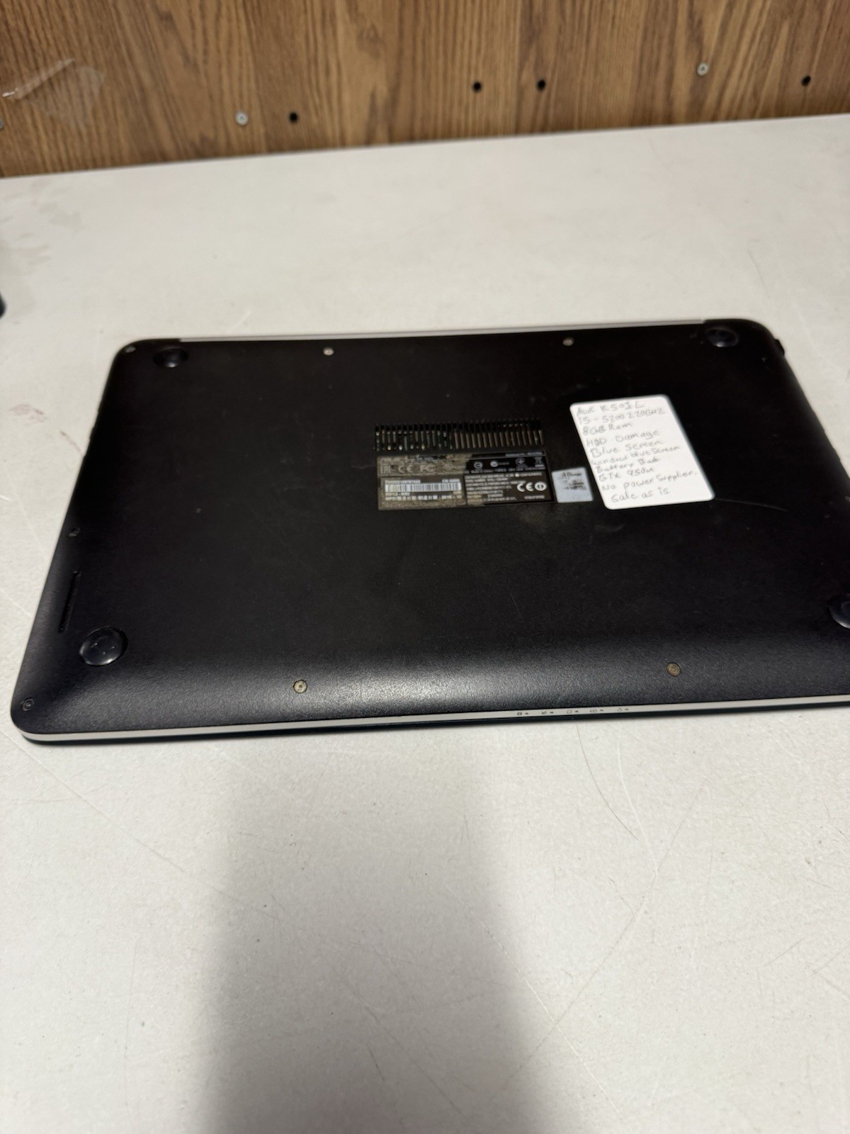 ASUS K501L i5-5200U 8GB GTX 950M | Blue Screen | Bad HDD | For Parts